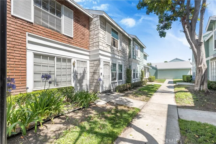 5640 Riverside Drive 123, Chino, California 91710