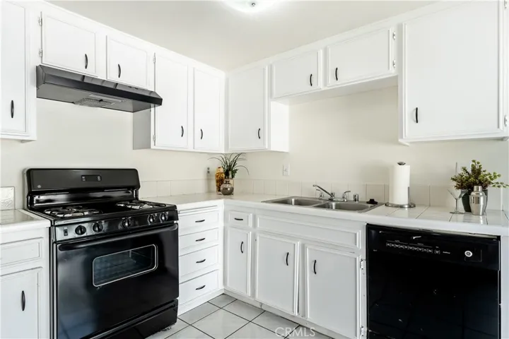 5640 Riverside Drive 123, Chino, California 91710
