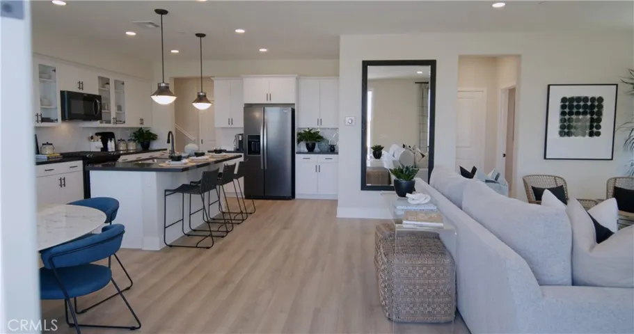 4370 S. Alegre Privado 125, Ontario, California 91761