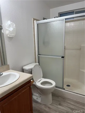 32 Canterbury Drive, Northridge, California 91324