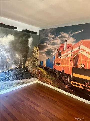 2nd bedroom