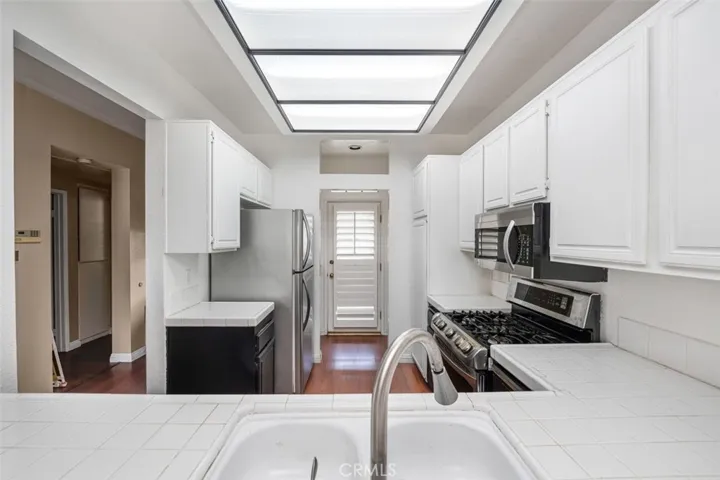 Kitchen sink