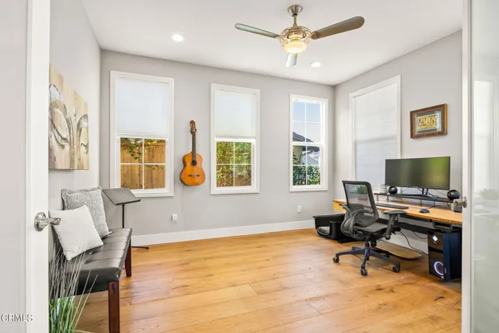 8-web-or-mls-Upmarketmedia_344Chi-3