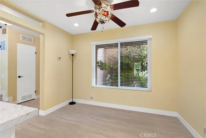 Eating Area Off​​‌​​​​‌​​‌‌​​‌​​​‌‌​​​‌​​‌‌​​‌‌​​‌‌​​​​ Kitchen
