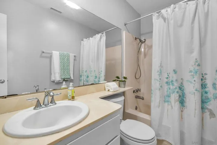 1841 Gatepost Rd., Encinitas, California 92024