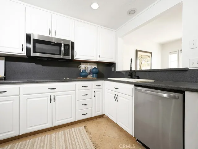 22535 Lake Forest Lane, Lake Forest, California 92630