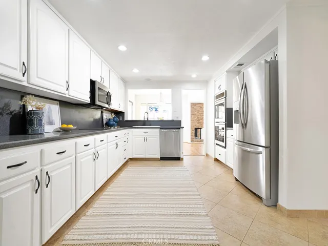 22535 Lake Forest Lane, Lake Forest, California 92630