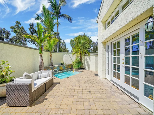 22535 Lake Forest Lane, Lake Forest, California 92630