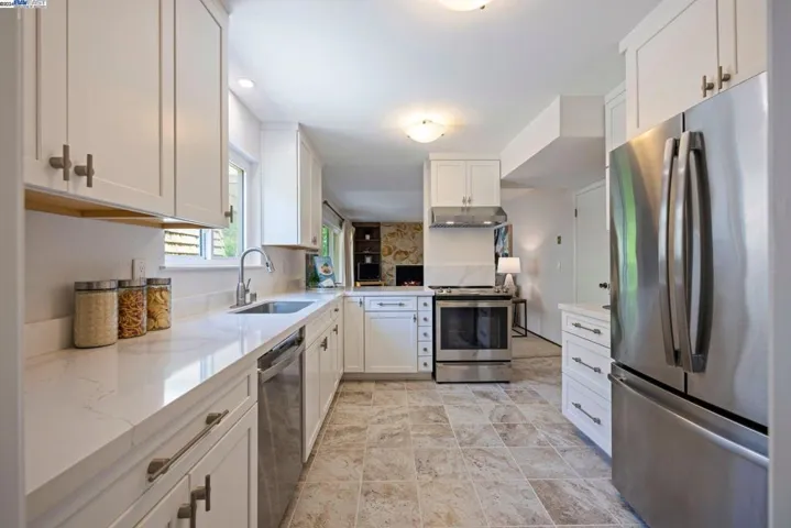 1550 Bancroft Ave 211, San Leandro, California 94577