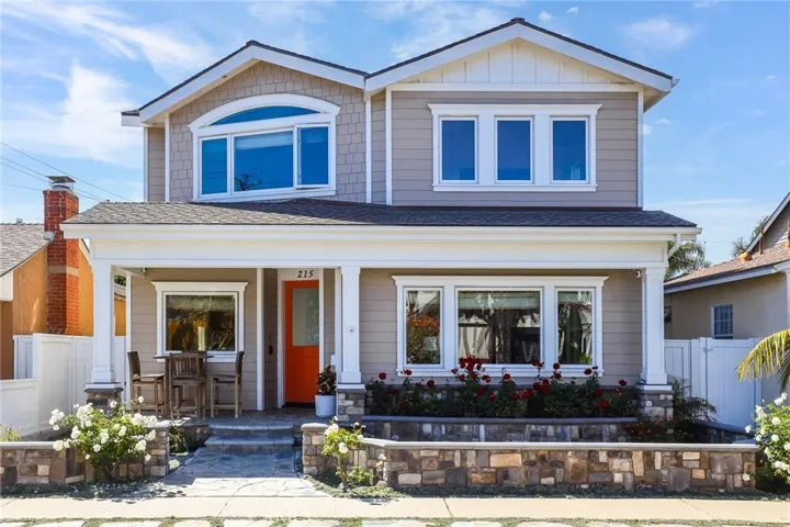 215 16th Street, Seal Beach, California 90740