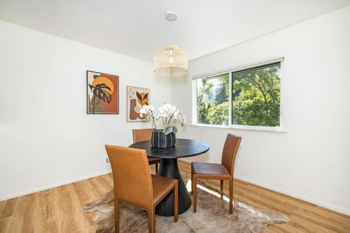 615 Forest Avenue, Palo Alto, California 94301