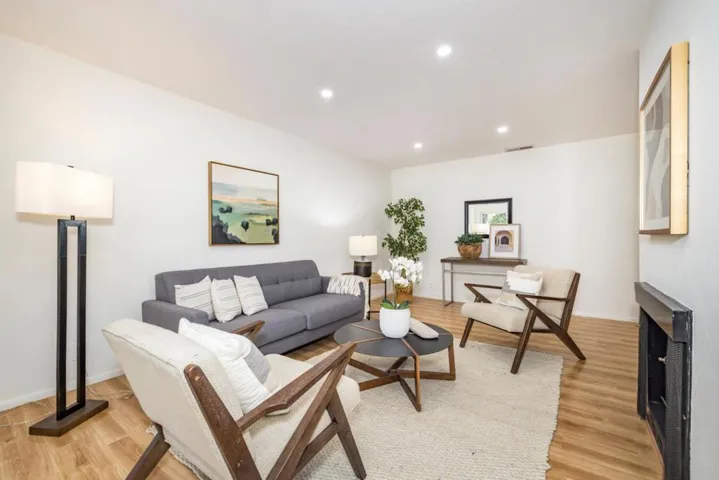 615 Forest Avenue, Palo Alto, California 94301
