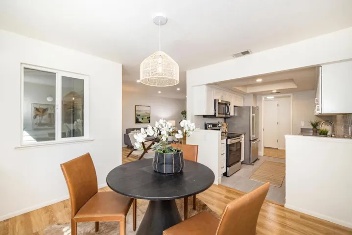 615 Forest Avenue, Palo Alto, California 94301