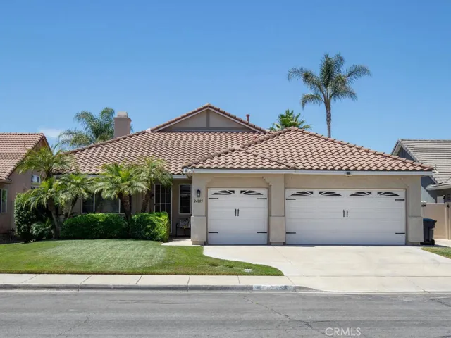 24005 Chatenay Lane, Murrieta, California 92562