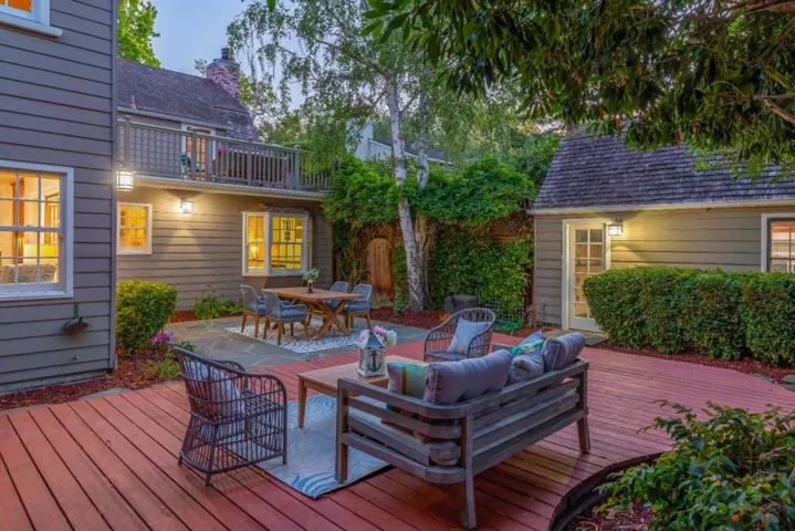 2165 Waverley Street, Palo Alto, California 94301