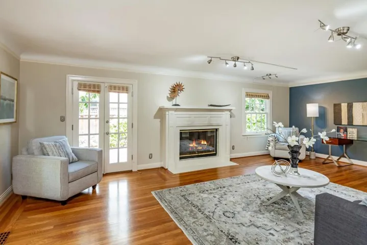 2165 Waverley Street, Palo Alto, California 94301