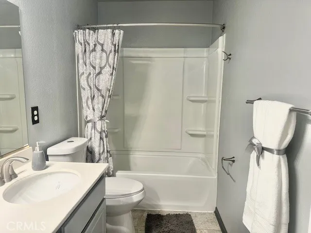 11 Spinel Ct., Rancho Santa Margarita, California 92688