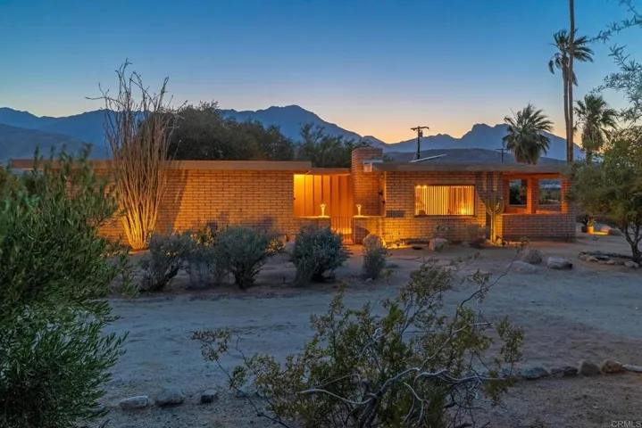 3014 Broken Arrow Road, Borrego Springs, California 92004
