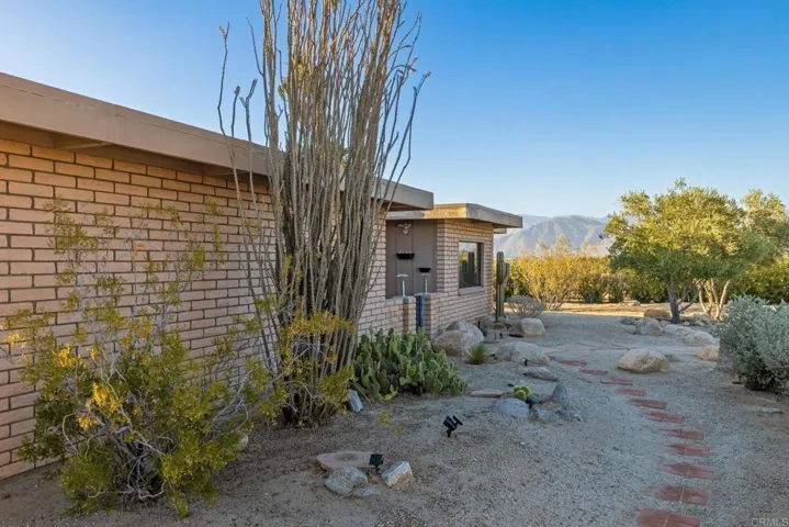 3014 Broken Arrow Road, Borrego Springs, California 92004