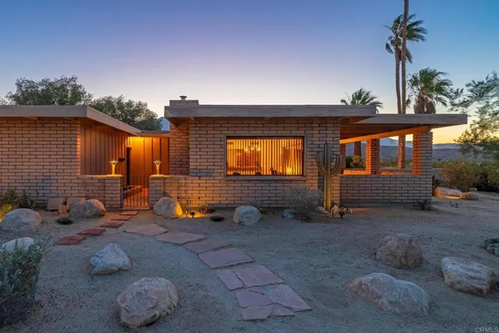 3014 Broken Arrow Road, Borrego Springs, California 92004