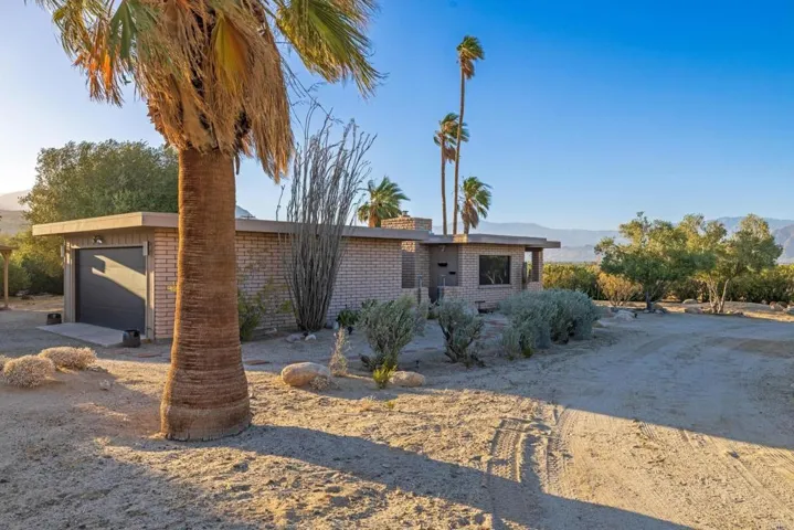 3014 Broken Arrow Road, Borrego Springs, California 92004