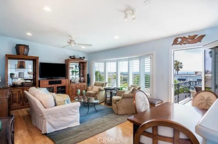 212 35th Street, Hermosa Beach, California 90254