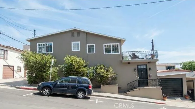 212 35th Street, Hermosa Beach, California 90254