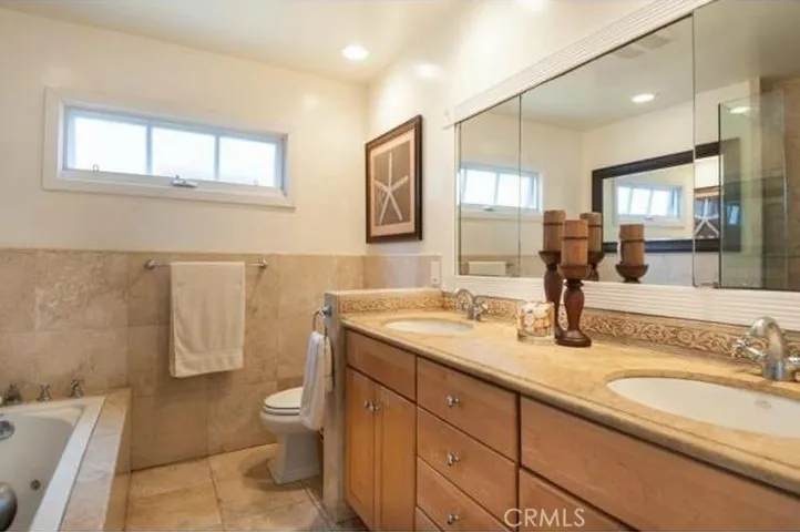 212 35th Street, Hermosa Beach, California 90254