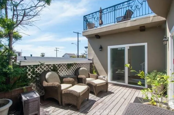 212 35th Street, Hermosa Beach, California 90254