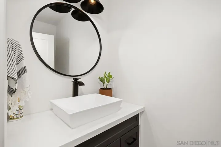 1330 Sky Ridge Ct, San Marcos, California 92078