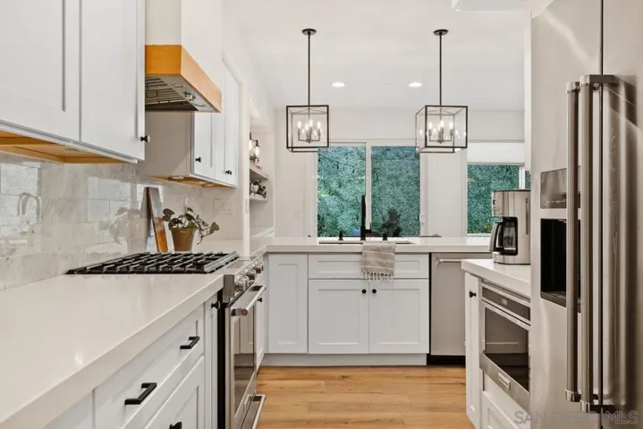1330 Sky Ridge Ct, San Marcos, California 92078
