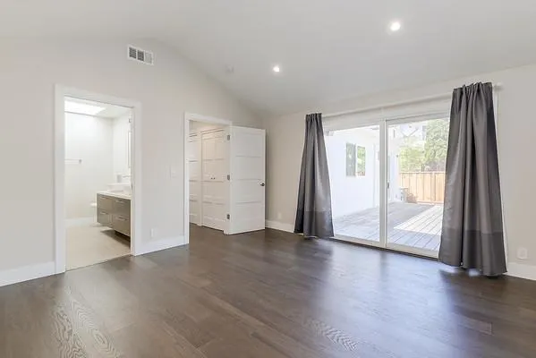 850 Loma Verde Avenue, Palo Alto, California 94303