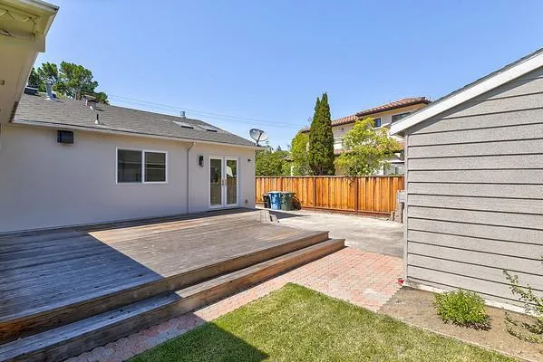 850 Loma Verde Avenue, Palo Alto, California 94303