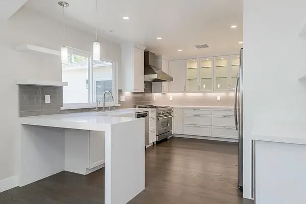 850 Loma Verde Avenue, Palo Alto, California 94303