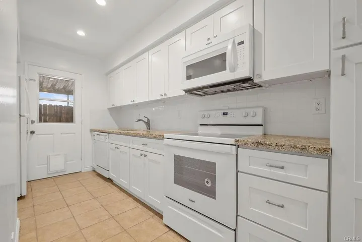 10220 Ascot Circle, Huntington Beach, California 92646