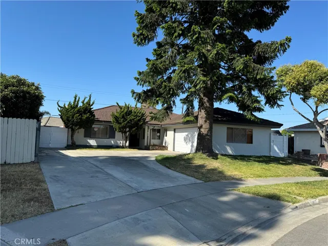 11617 Marigold Circle, Fountain Valley, California 92708