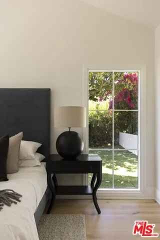14943 Jadestone Drive, Sherman Oaks, California 91403
