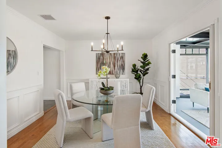 379 Fowling Street, Playa Del Rey, California 90293