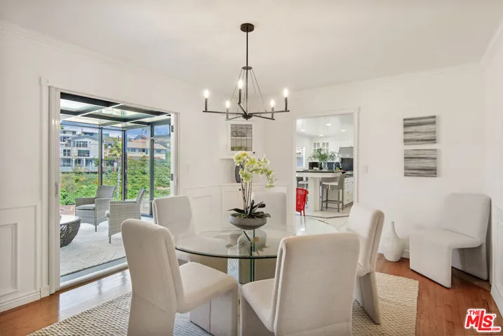 379 Fowling Street, Playa Del Rey, California 90293