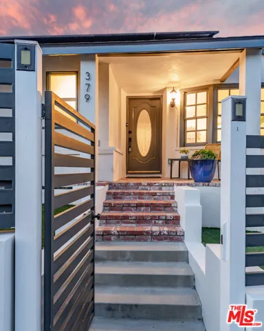 379 Fowling Street, Playa Del Rey, California 90293