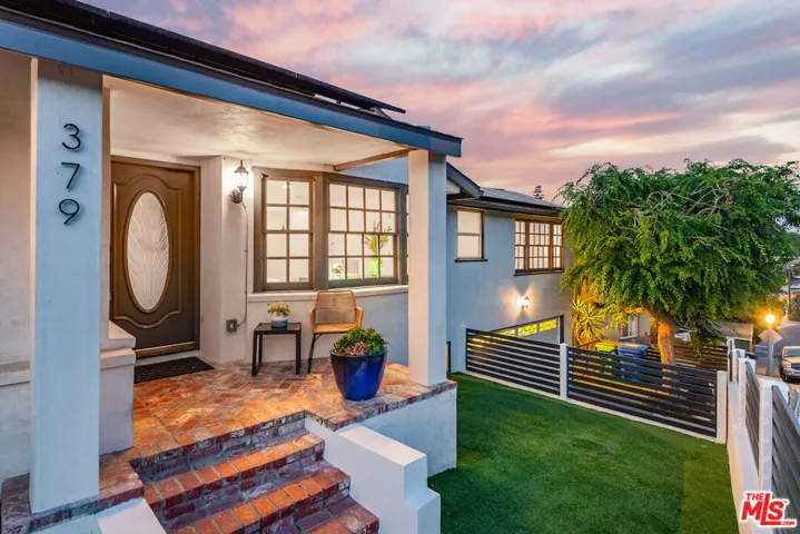 379 Fowling Street, Playa Del Rey, California 90293