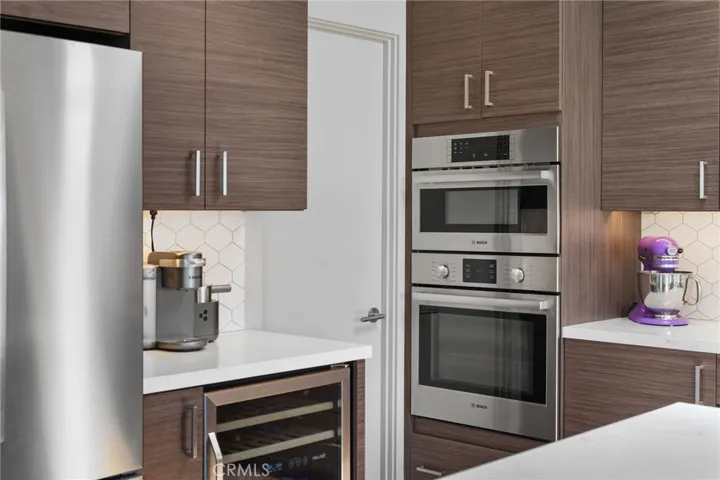 Kitchen (upstairs)