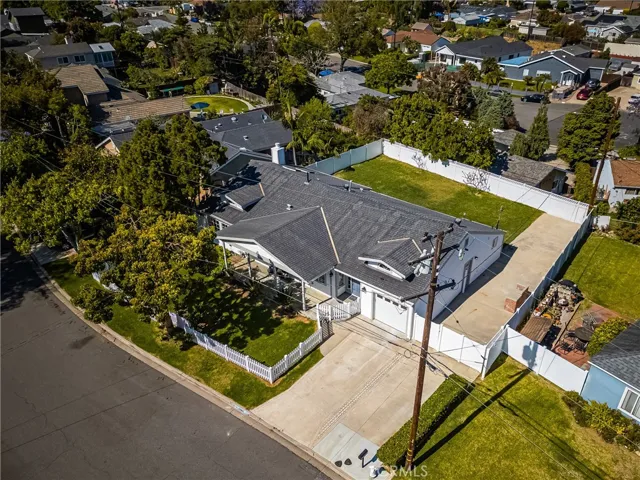 8200 sq ft flat lot