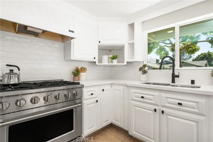 2040 Republic Avenue, Costa Mesa, California 92627