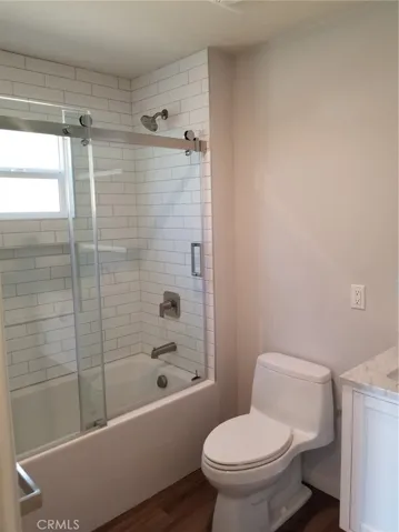 Ensuite Full Bath