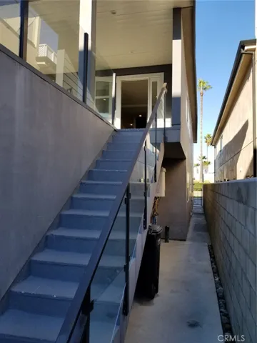 Rooftop, Exterior Staircase