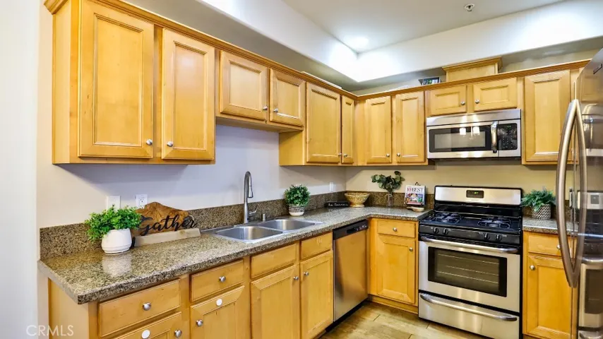 2311 W 10th Street 204, Los Angeles, California 90006