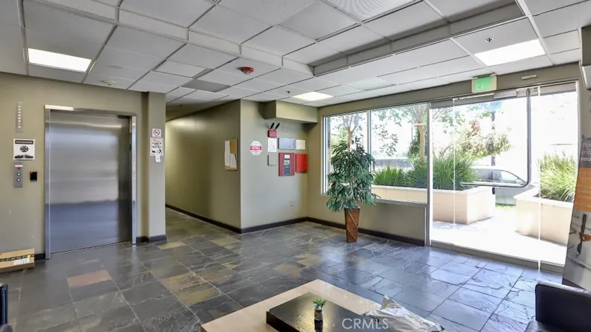 2311 W 10th Street 204, Los Angeles, California 90006