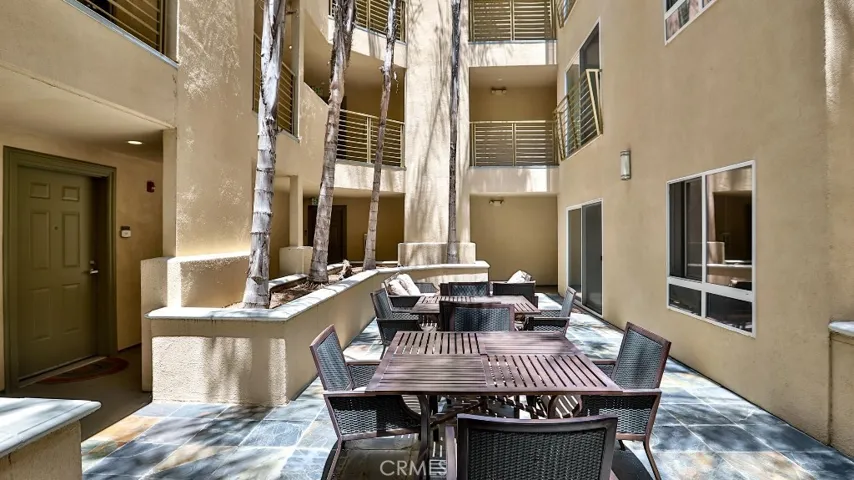 2311 W 10th Street 204, Los Angeles, California 90006