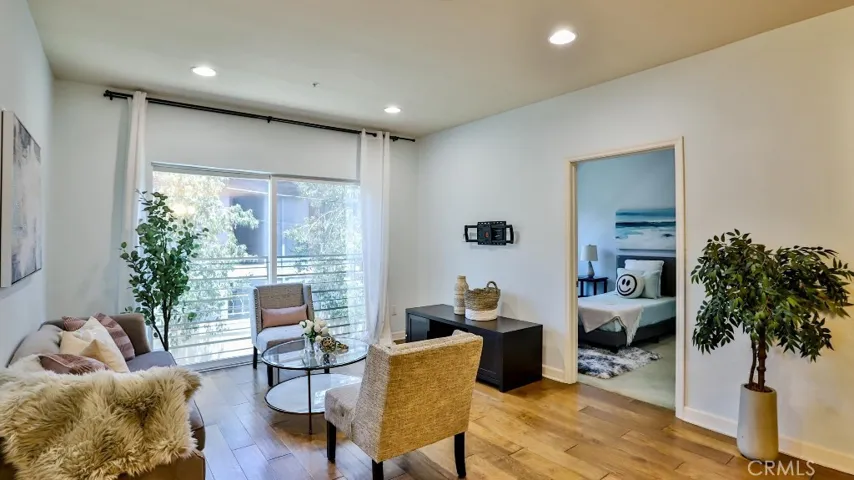 2311 W 10th Street 204, Los Angeles, California 90006